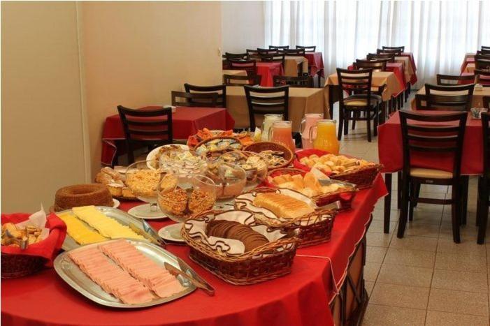 Euro Hotel Curitiba Eksteriør billede